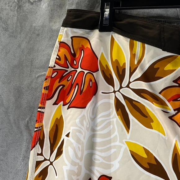 Hurley Men's Barely Bone Printed Phantom Classic Pull-On Board Shorts SZ 40 - Picture 4 of 13